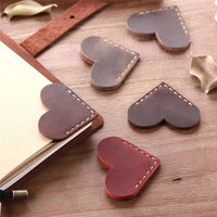 Marque page cuir coeur