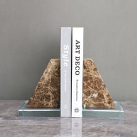 Serre-livres en marbre et verre, design architectural et élégant