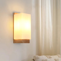 Applique murale d'intérieur en bois, lampe murale moderne E27 au design minimaliste, abat-jour en verre, idéale pour chambre, salon, couloir ou café.