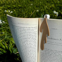 Marque page cuir tasse renversée