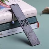 Marque page bois style chinois avec gravures florales
