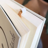Marque page cuir tasse renversée