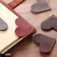 Marque page cuir coeur